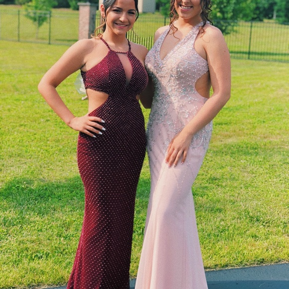 LA FEMME PROM DRESS - Picture 2 of 6